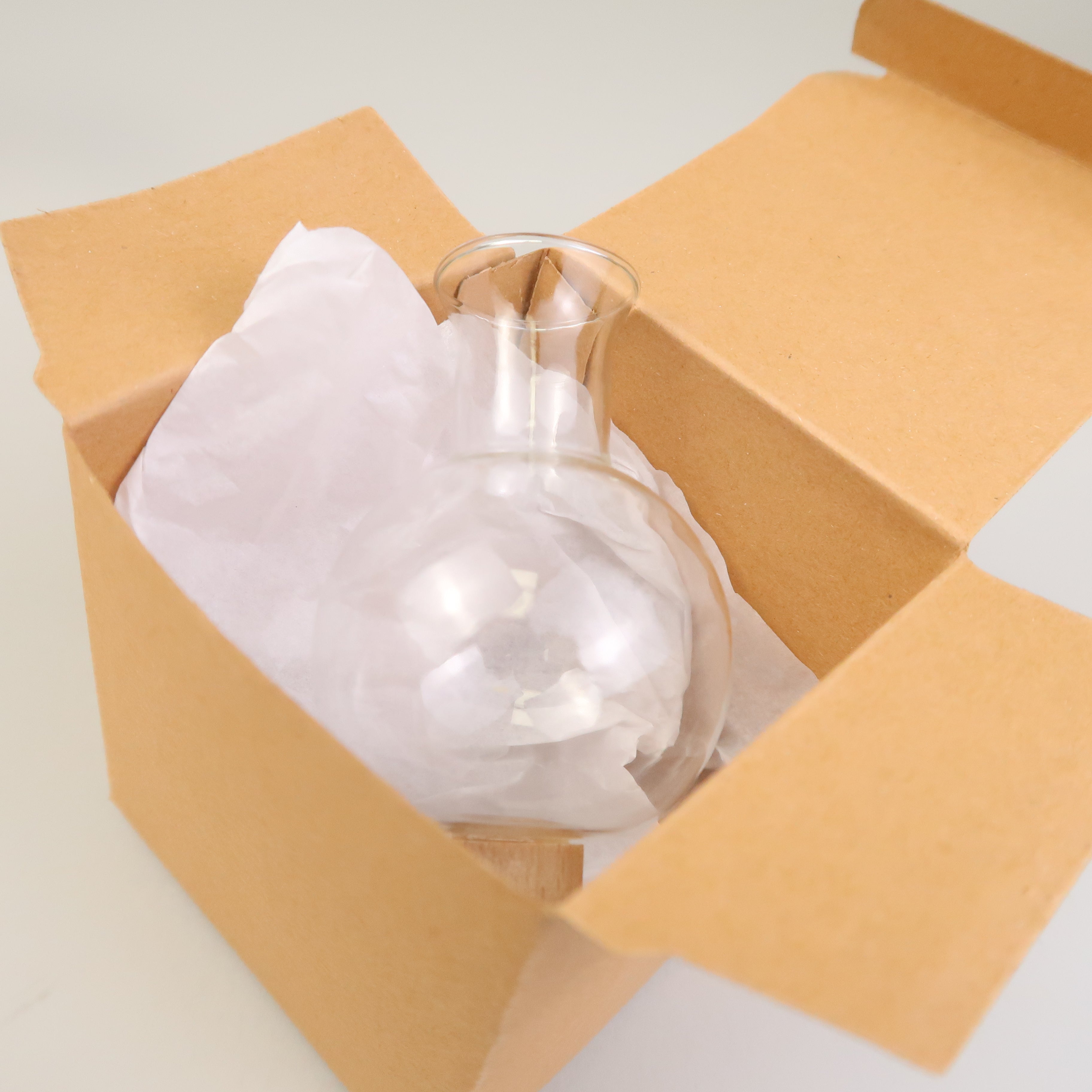 Mini Blumenvase aus filigranem Glas für Geburtstagskränze - schmal