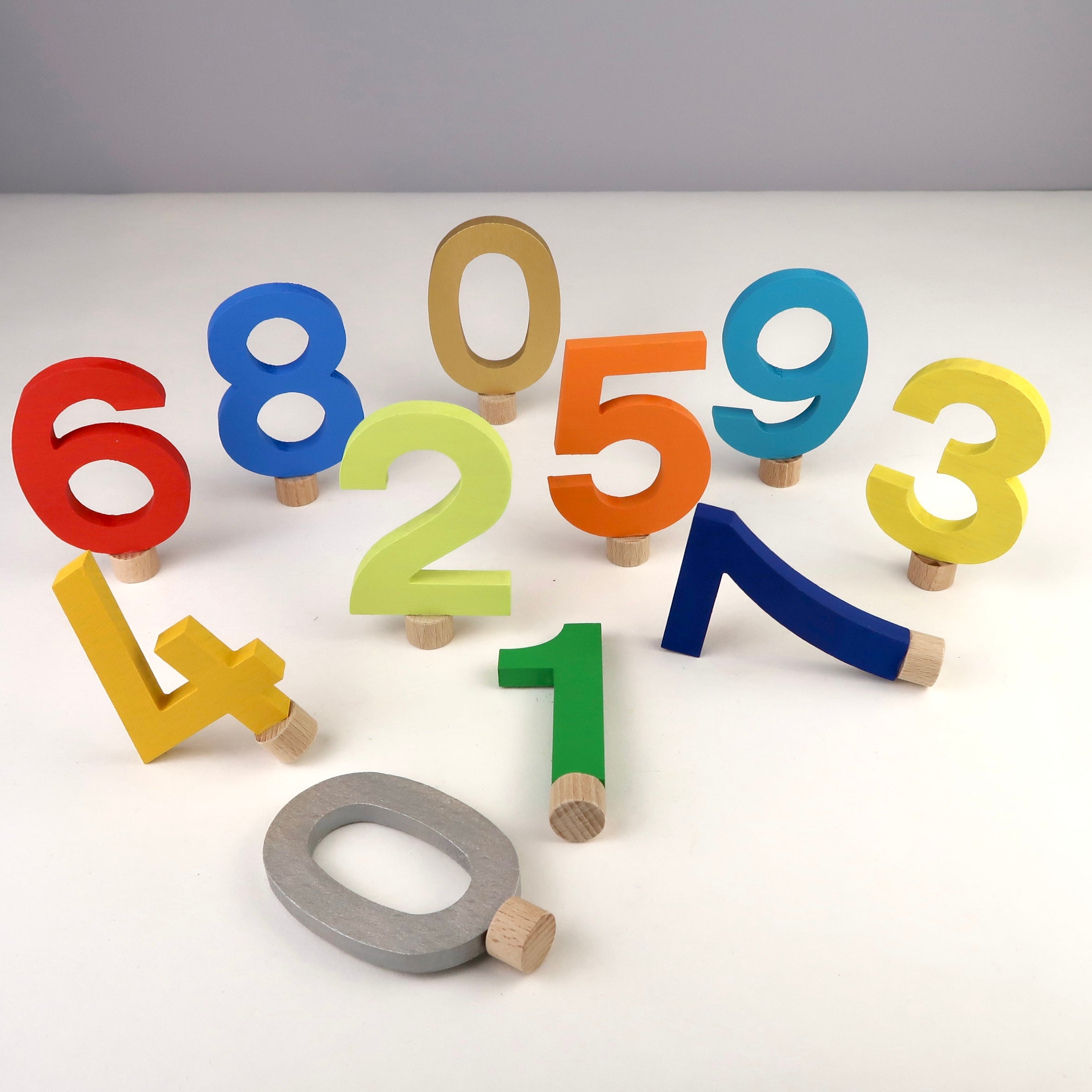 Zahlenstecker 6 - bunt (wähle deine Lieblingsfarbe)
