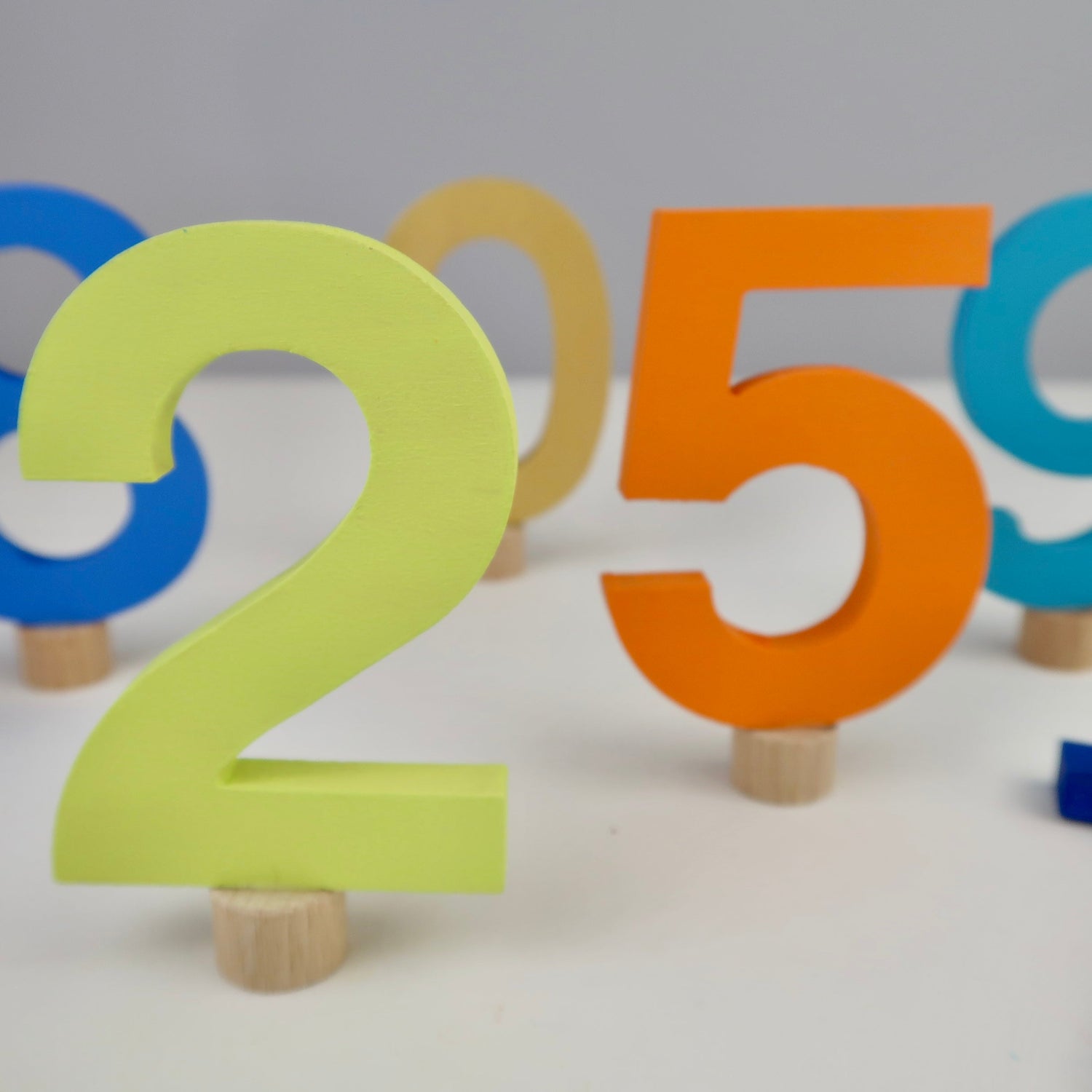 Zahlenstecker 6 - bunt (wähle deine Lieblingsfarbe)