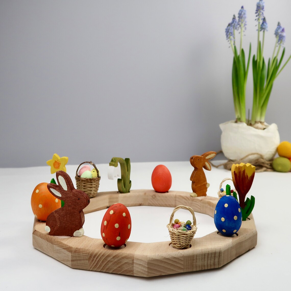 Steckfigur Korb mit Ostereier - groß,pastell