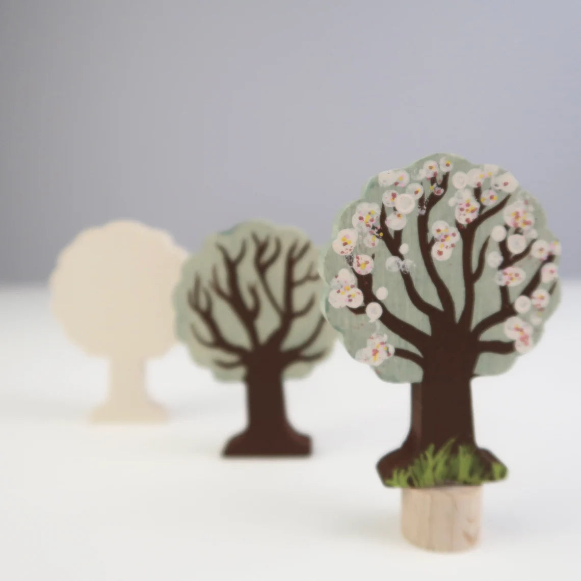 Steckfigur Frühlingsbaum mit Kirschblüten