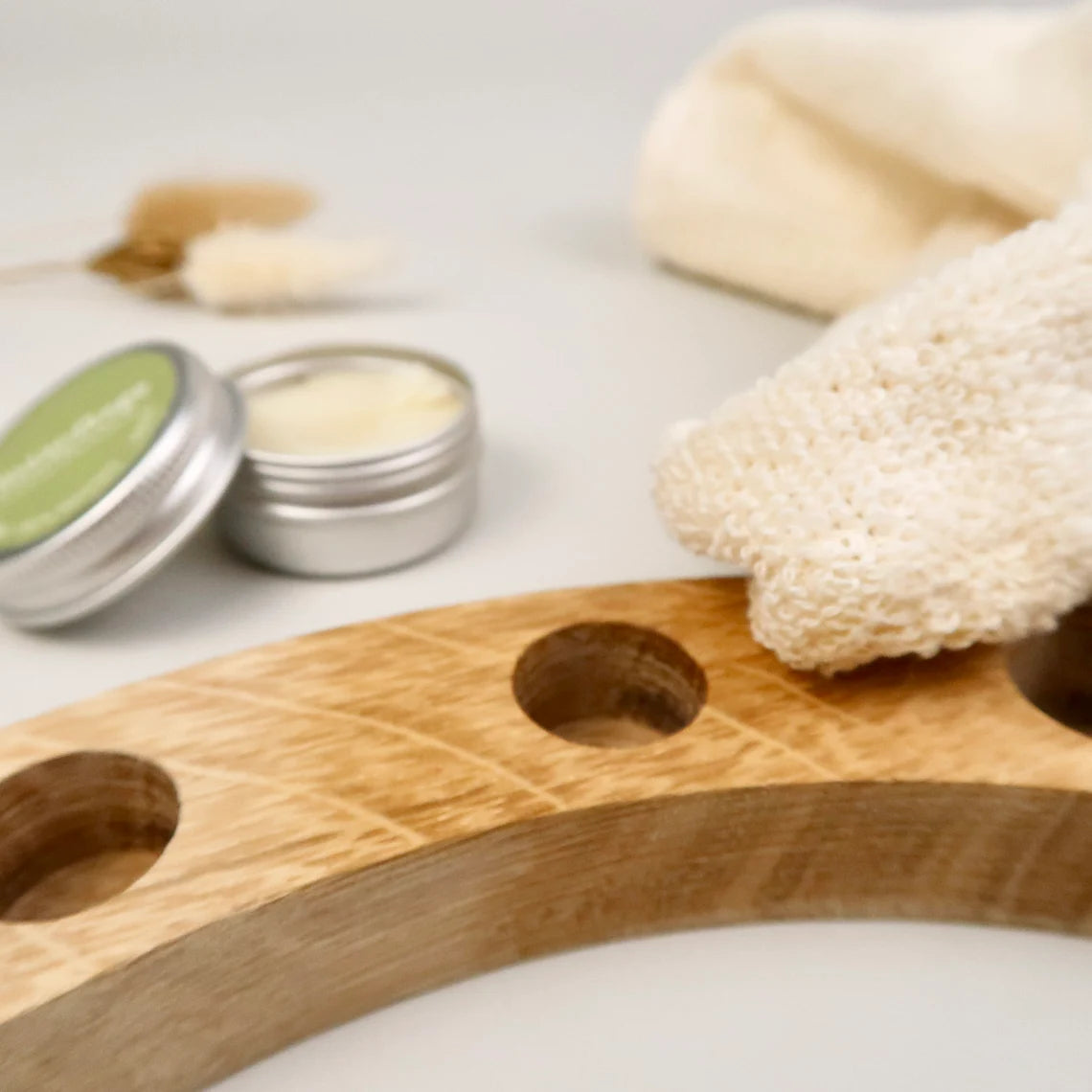 Bio-Bienenwachsbalsam für Holzpflege