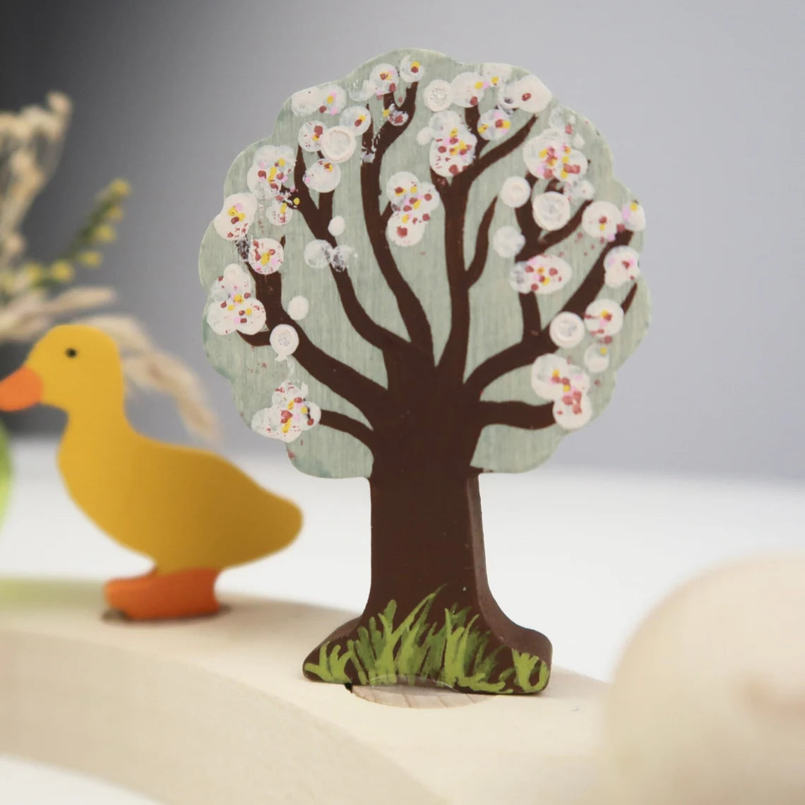 Steckfigur Frühlingsbaum mit Kirschblüten