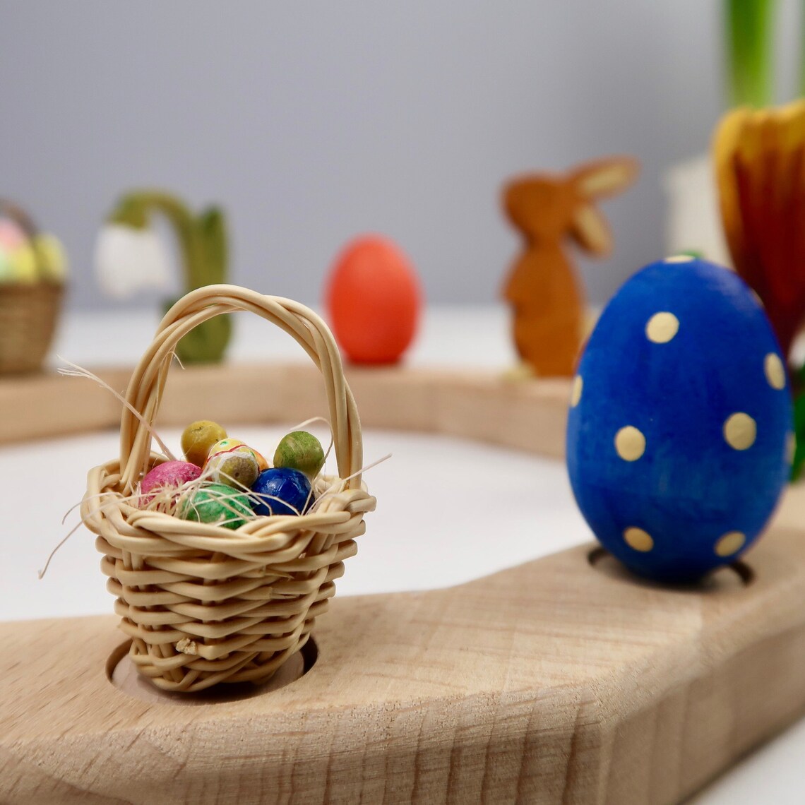 Steckfigur Korb mit Ostereier - groß,pastell