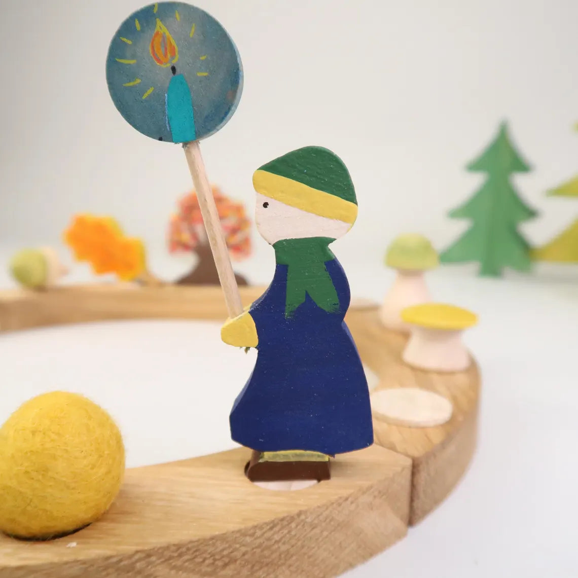 Steckfigur Laternenkind - Mädchen mit grünem Schal