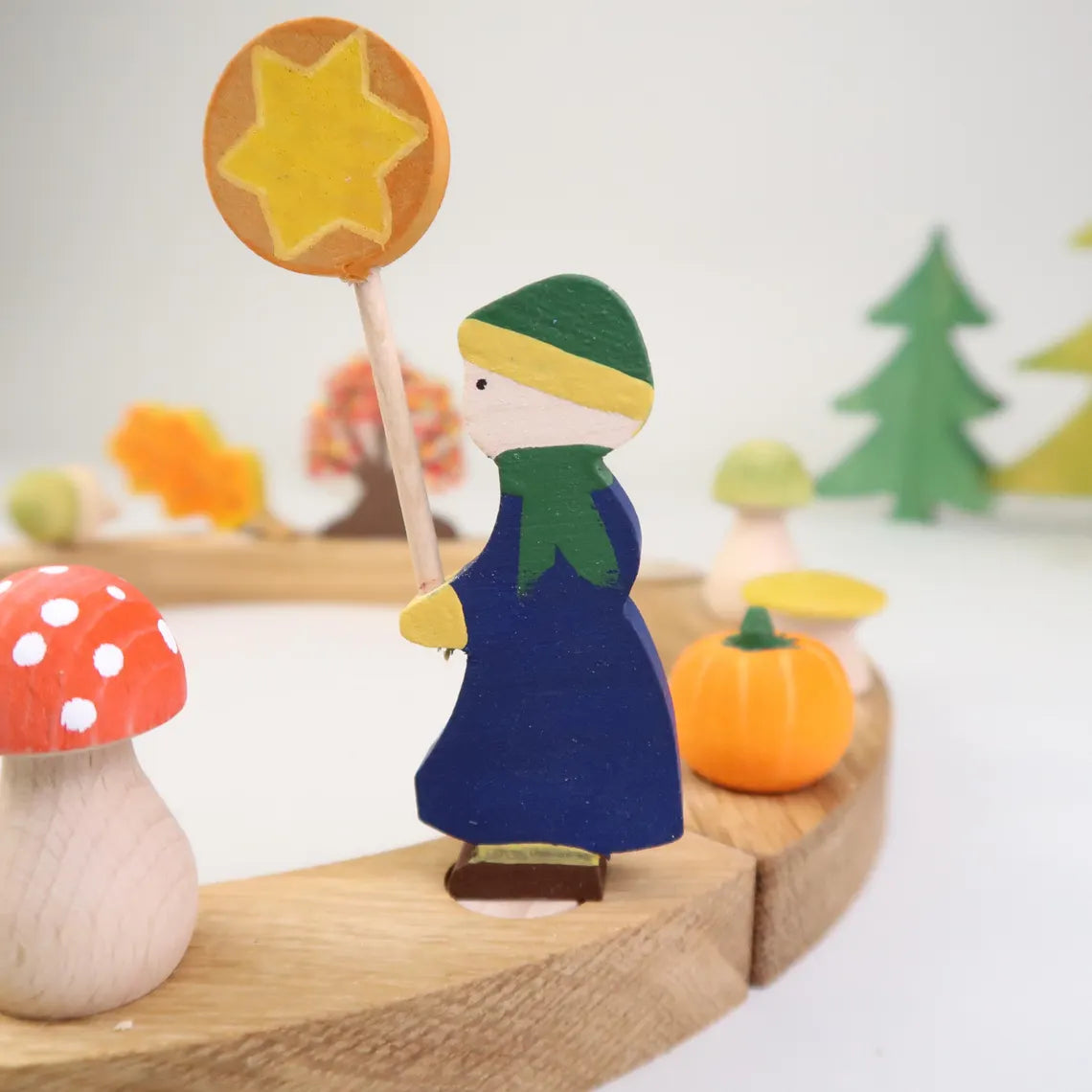 Steckfigur Laternenkind - Mädchen mit grünem Schal