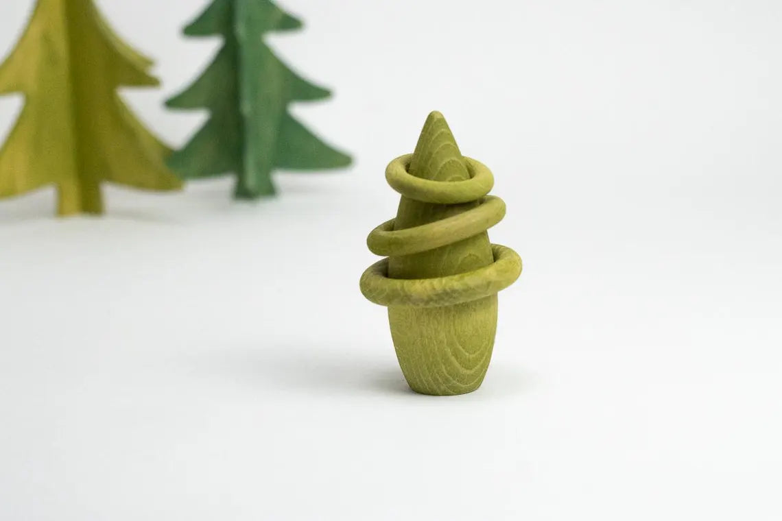 Steckfiguren Tannenbaum mit Ringen aus Buchenholz – 91 mm
