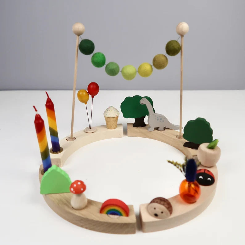 PASTELL - Bunte Girlande aus Filzkugeln