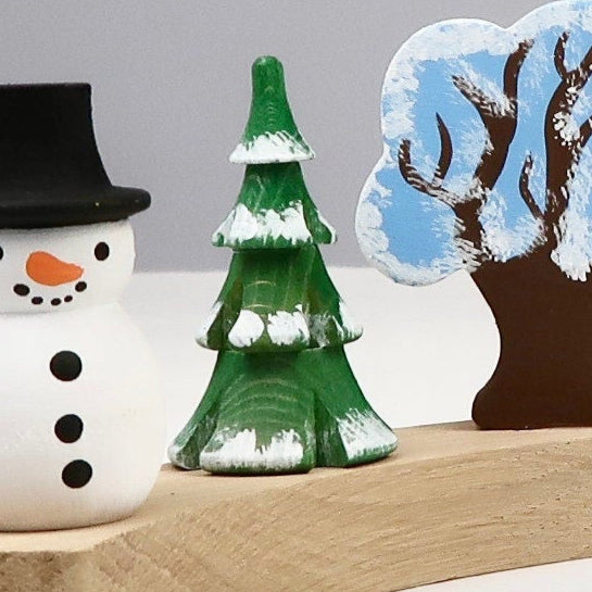 Steckfigur Tanne mit Schnee