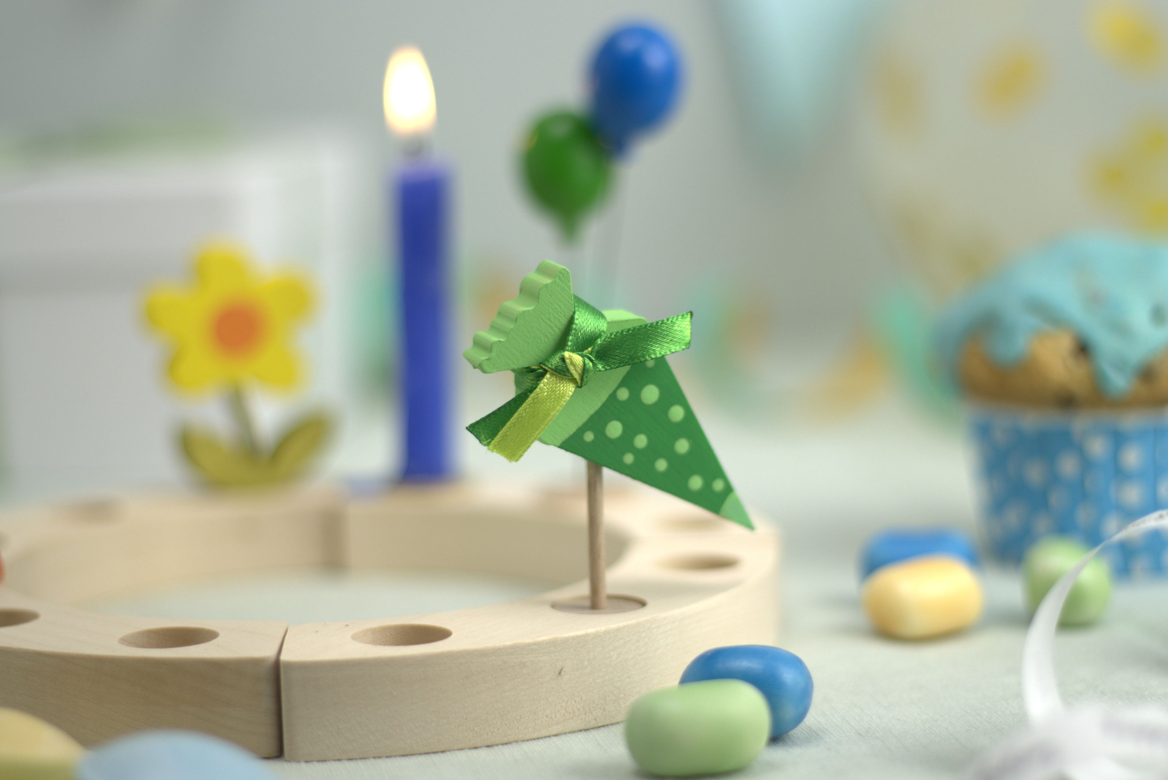 Steckfigur Schultüte grün mit Muster