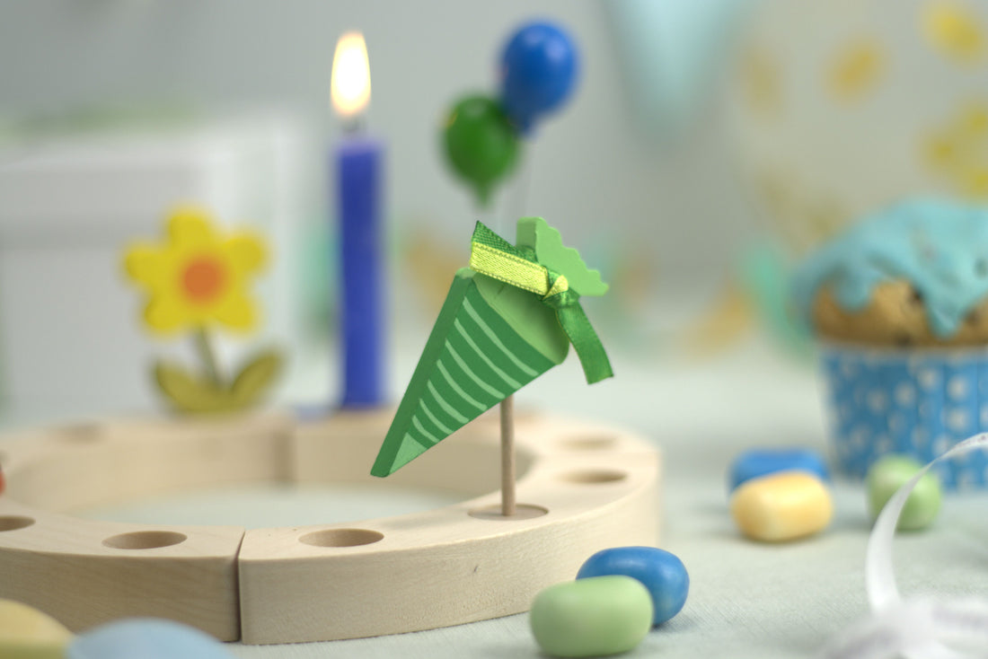 Steckfigur Schultüte grün mit Muster