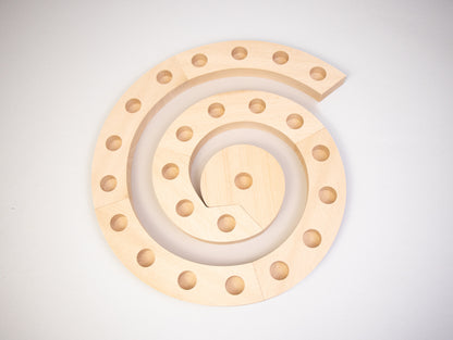 Geburtstagsspirale mit Kreis aus Buchenholz