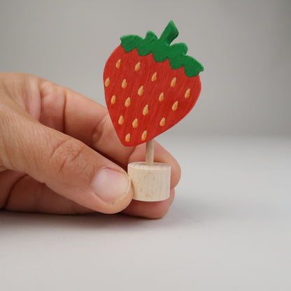 Steckfigur Erdbeere