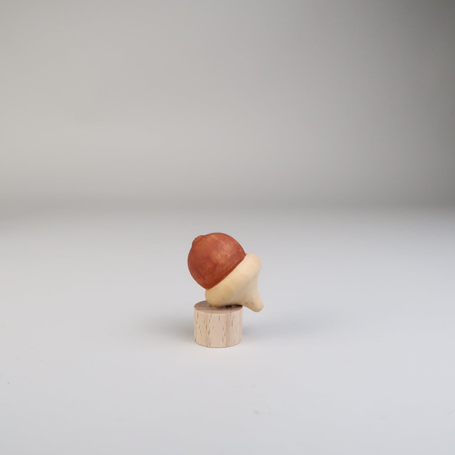 Steckfigur Eichel braun