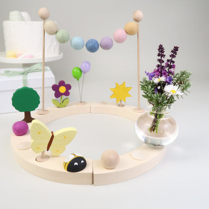 Mini Blumenvase aus filigranem Glas für Geburtstagskränze - rund