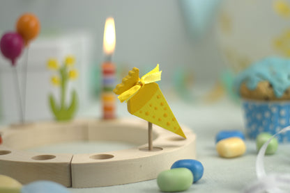Steckfigur Schultüte gelb mit Muster