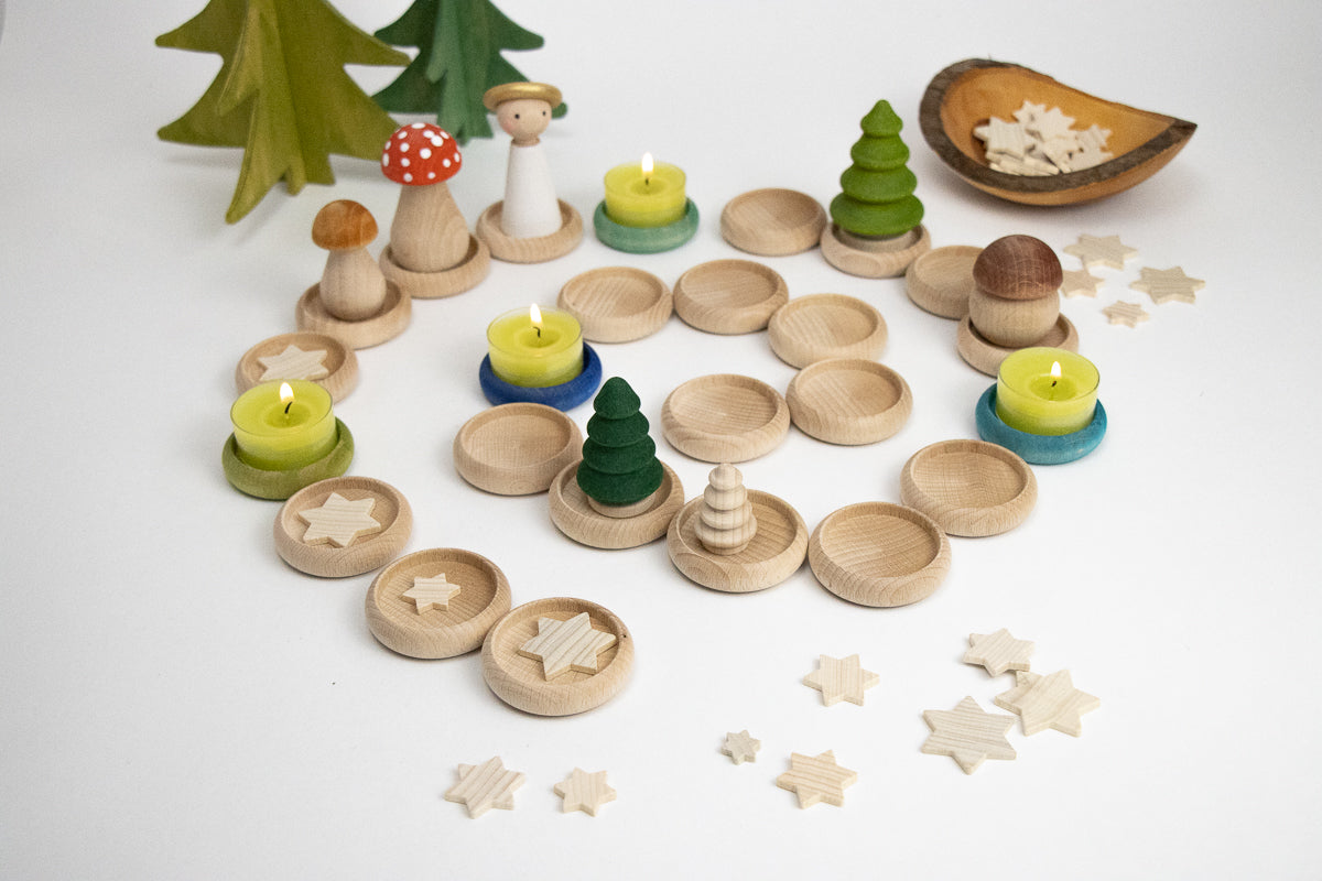 Adventsspirale grün/blau - 24 kleine Tellerchen
