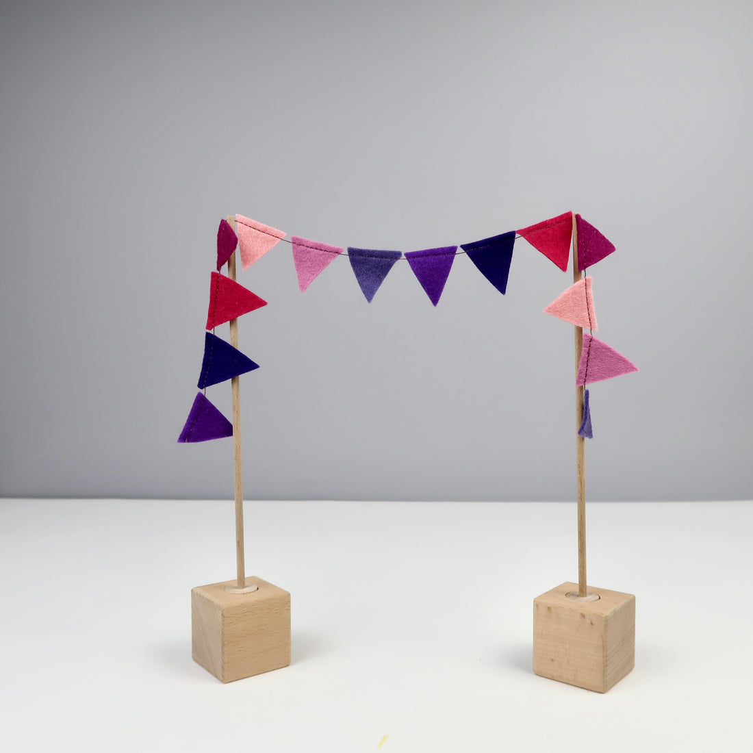 BEERE lang - Wimpelkette aus Filz