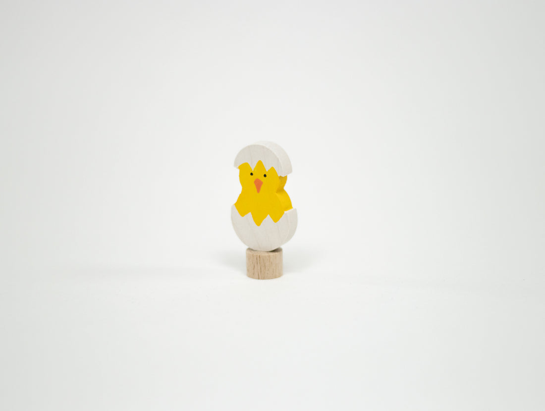 Steckfigur kleines Küken im Ei