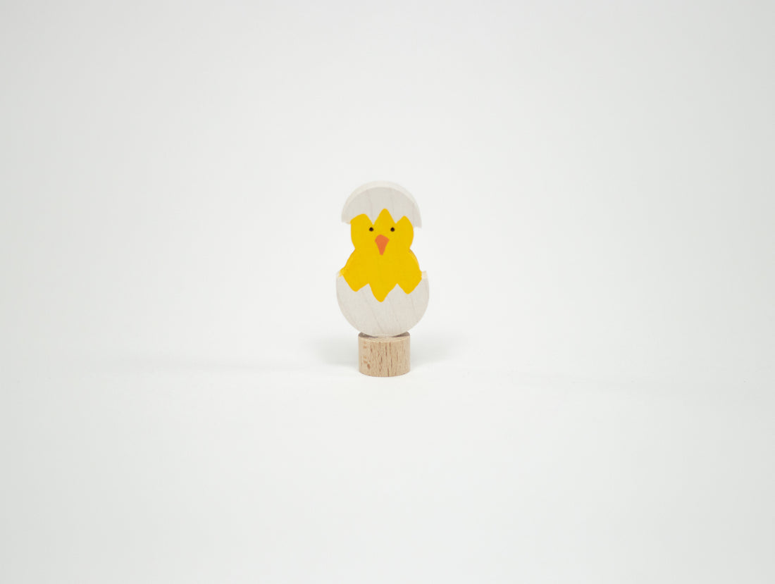 Steckfigur kleines Küken im Ei