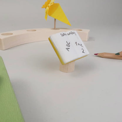 Steckfigur Buch