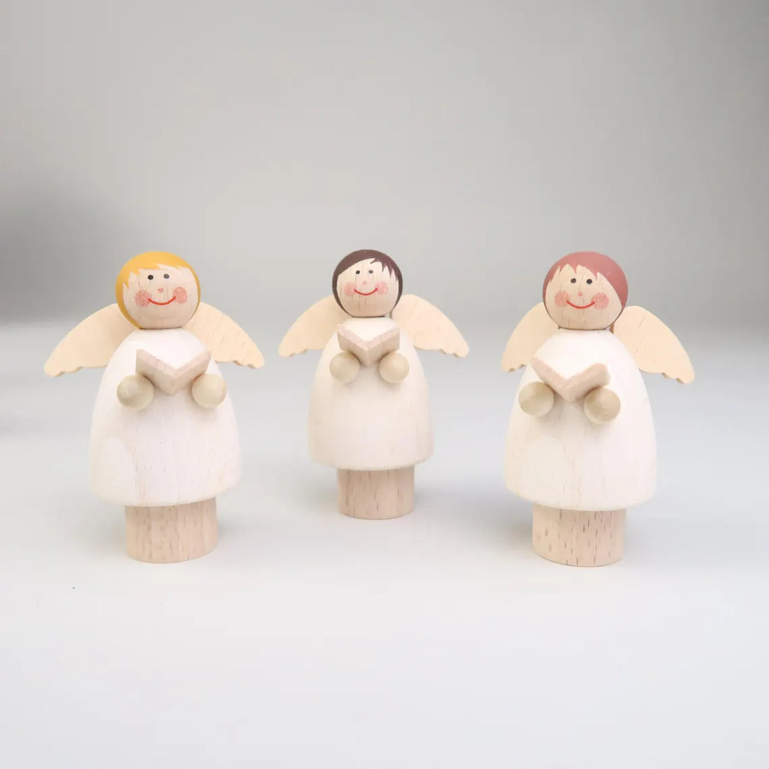 Steckfigur Engel mit Gesangsbuch