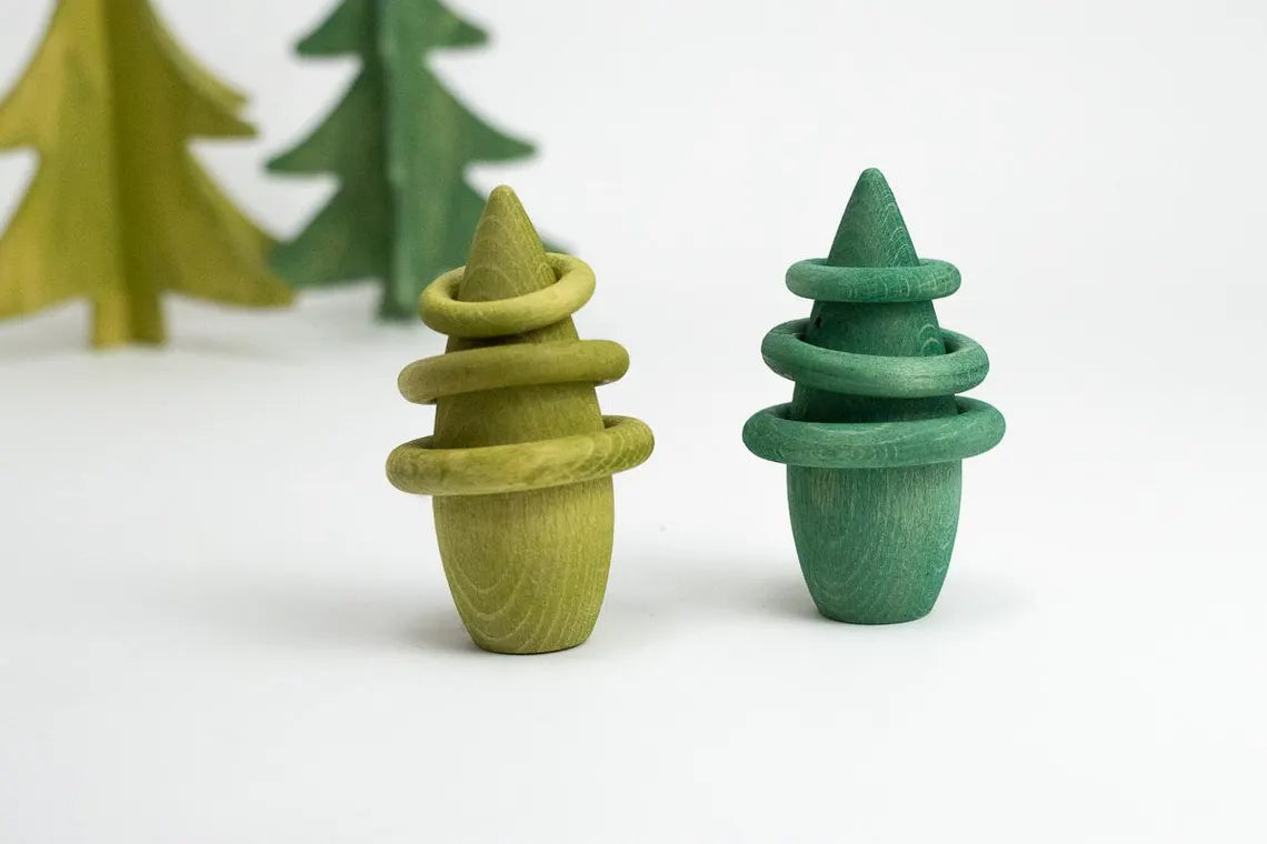 Steckfiguren Tannenbaum mit Ringen aus Buchenholz – 91 mm