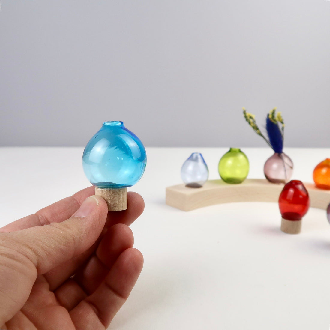 HELLBLAU - Bunte Mini Vase für den Geburtstagsring